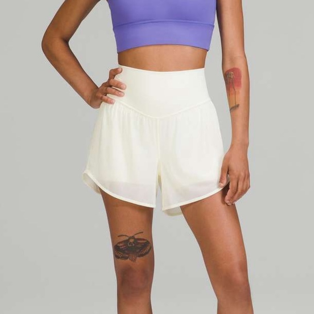Lululemon Nulu and Mesh High-Rise Yoga Short 3.5”